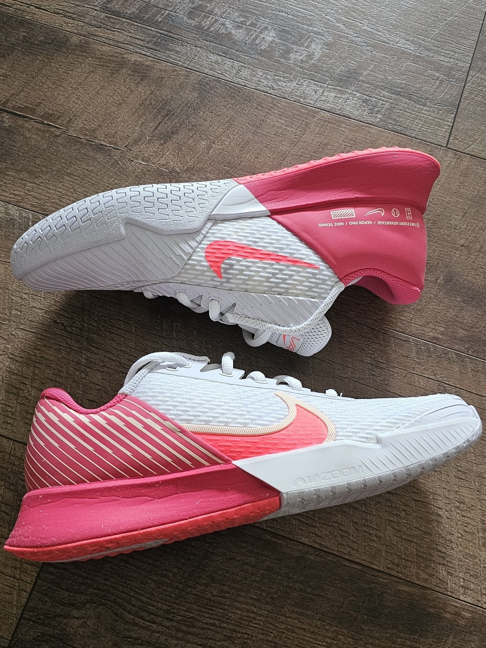 Nike Women’s White & Pink Zoom Training Shoes